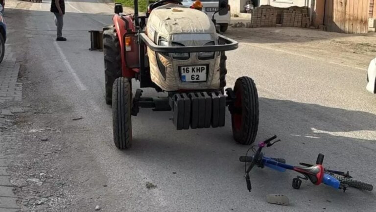 bursada-bisikletli-cocuga-traktor-carpti-zQkHPzV5.jpg