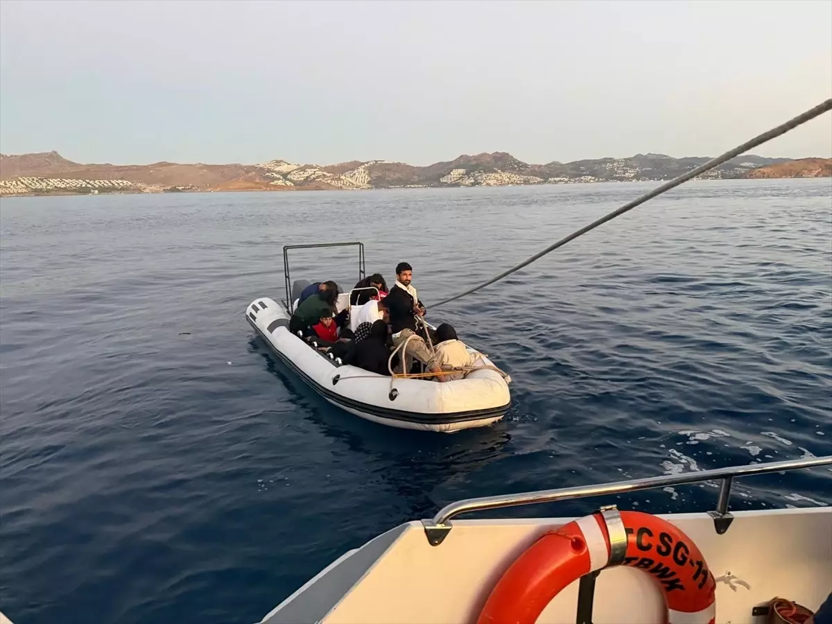 bodrum aciklarinda 17 duzensiz gocmen yakalandi GdBteidZ