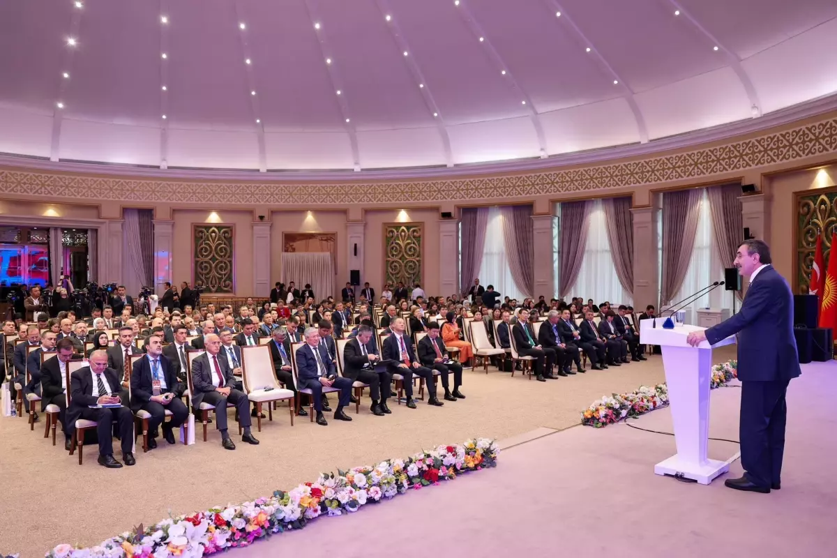 cevdet yilmaz kirgizistanda is forumuna katildi uyavWIzX