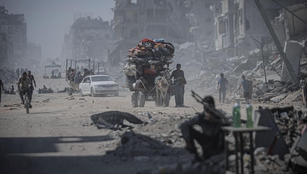 israil askerleri gazzede evini kontrol eden filistinliyi katletti 31FnxgYH.jpg