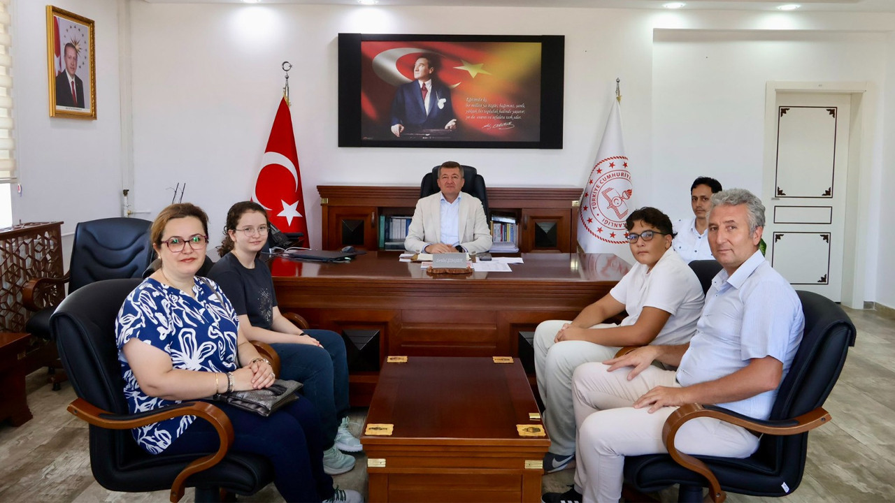 Mudur simsek lgsde dereceye giren ogrencileri makaminda agirladi rA9N671l
